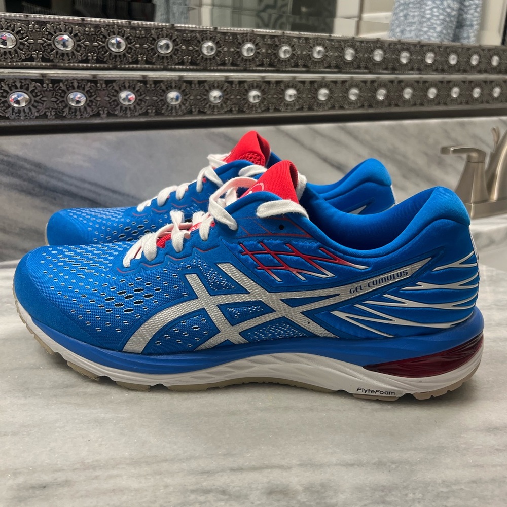 ASICS Gel-Cumulus Blue with Red and White Accent, Men’s 12. NWOT!!